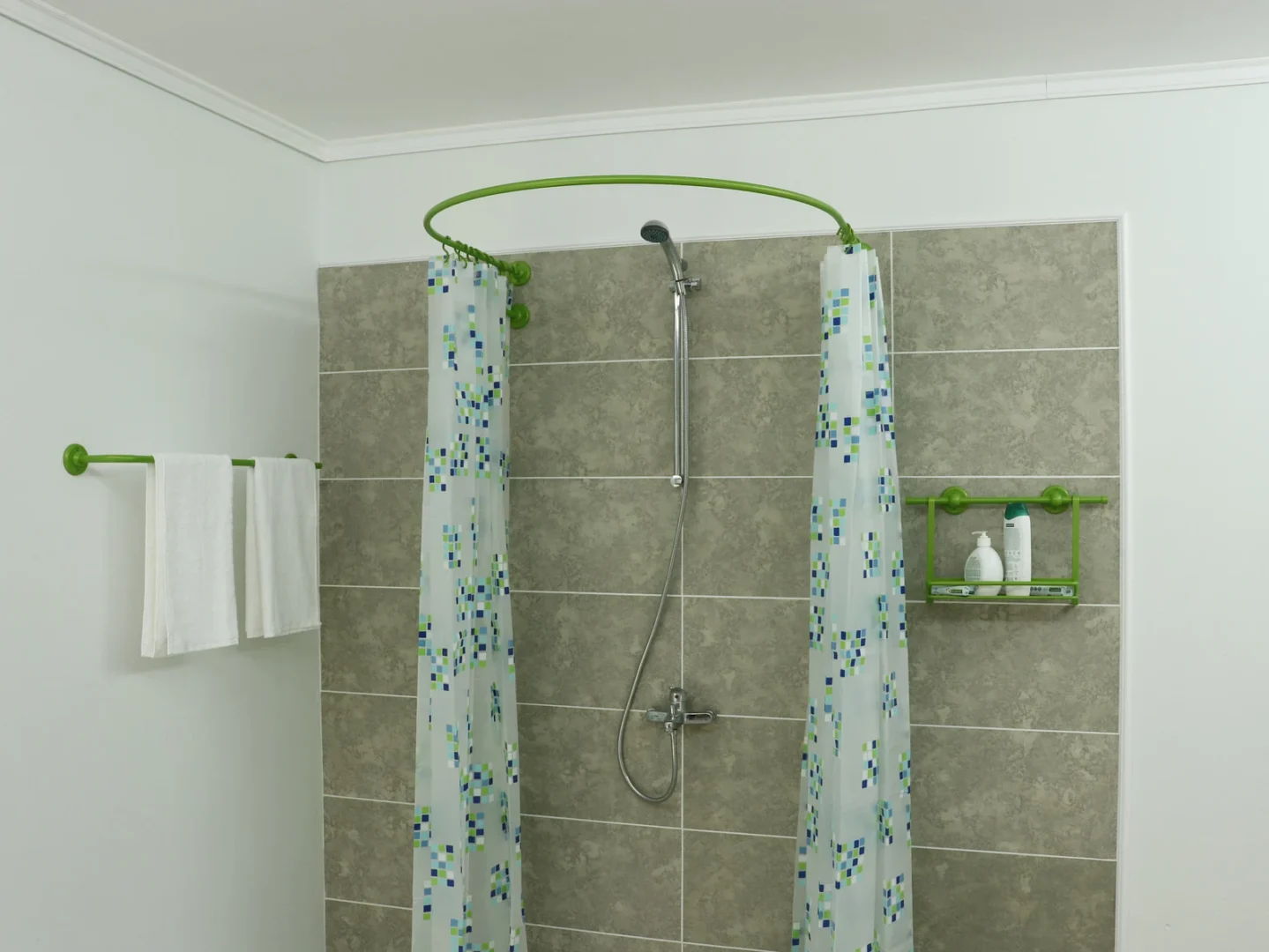 U-Shaped Oval 180 degrees Shower Curtain Rod for Bathroom, Fitting and Dressing room for Wall Mounting - Image 3